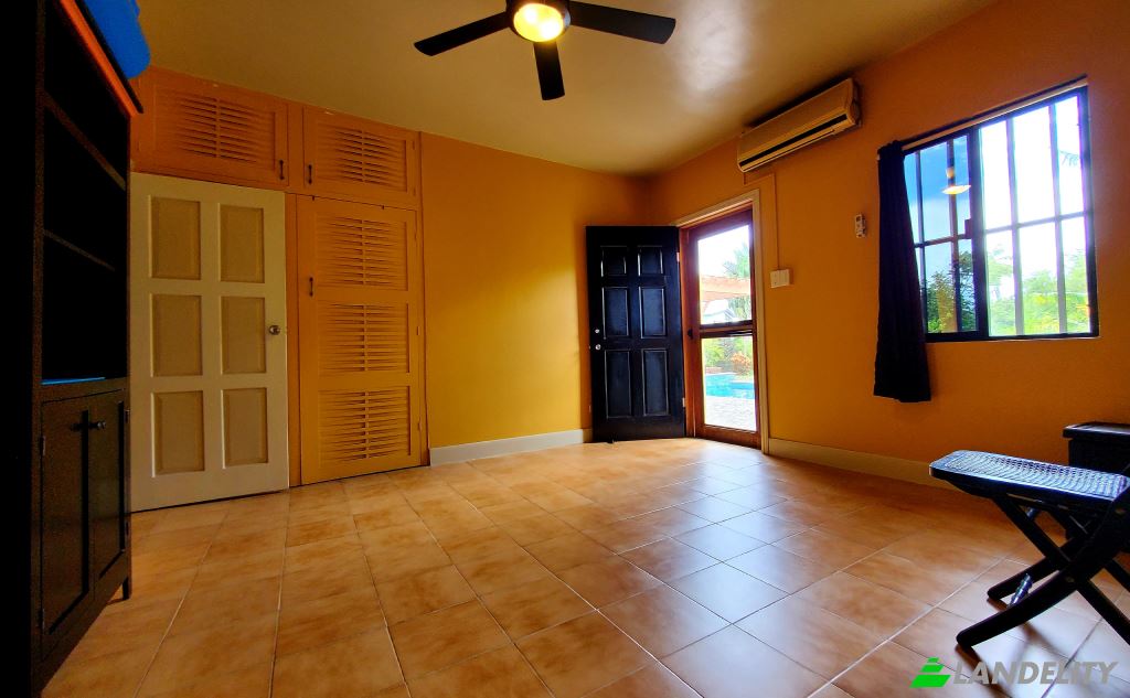 Single Family Home for Sale Contrabando Cove, Consejo, Corozal District, Belize. Photo 11