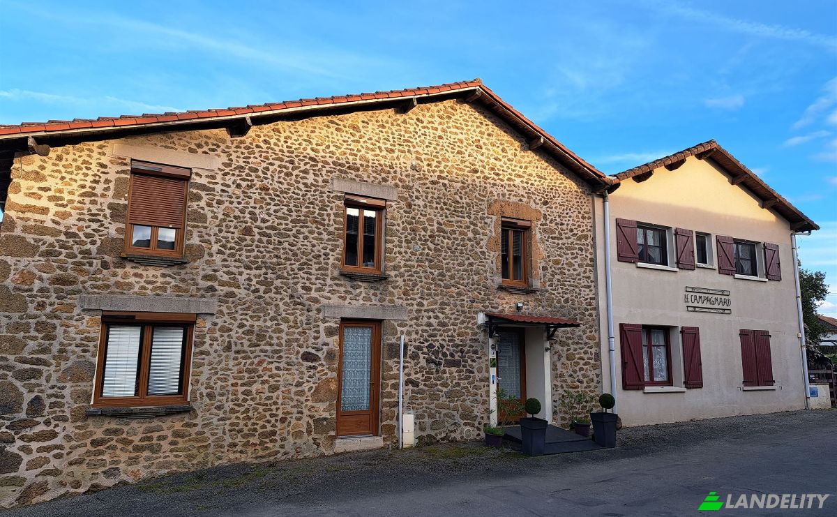 Single Family Home for Sale Rue Grandrue de Babaudus, 87600 Rochechouart, Rochechouart, Haute-Vienne, Nouvelle-Aquitaine, France. Photo 1