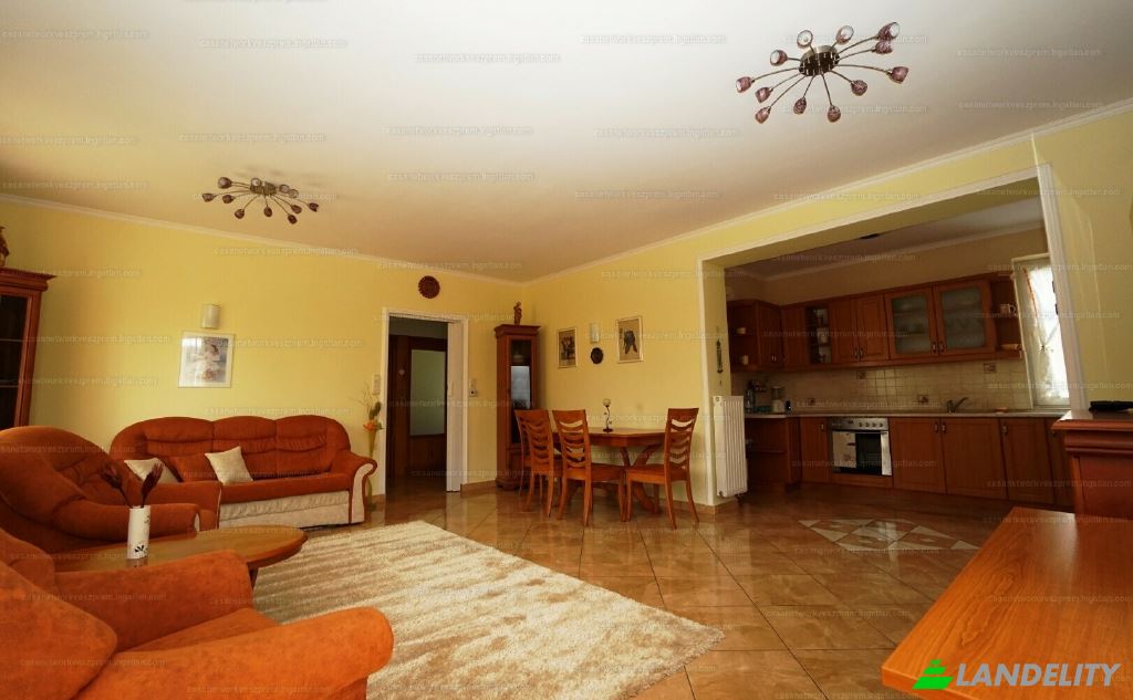 Односімейний будинок продаж Aszofo, Balatonfured District, Veszprem, Hungary, Kobolkuti ut. Фото 1