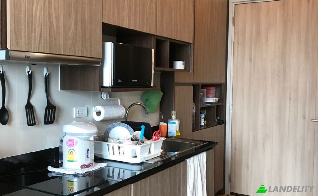 Apartment for Sale 10310 Khwaeng Bang Kapi, Khet Huai Khwang, Krung Thep Maha Nakhon 10310, Bangkok, Huai Khwang, Thailand. Photo 1