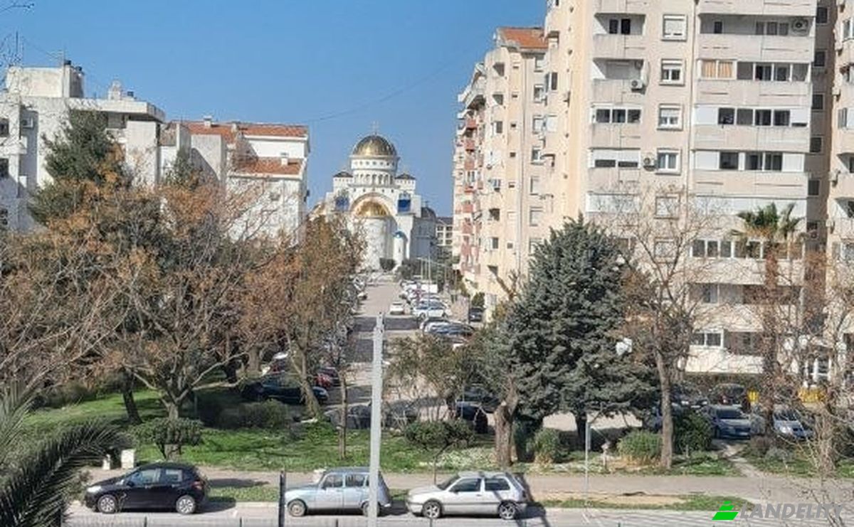Apartment for Sale a1 Bulevar Revolucije, Bar, Bar Municipality, Montenegro. Photo 1