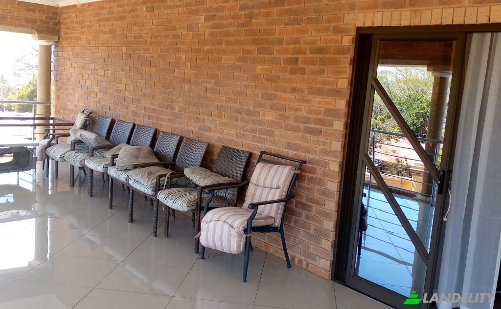 Single Family Home for Sale Marili Ave, Val-De-Grace, Pretoria, City of Tshwane Metropolitan Municipality, Gauteng, South Africa. Photo 13