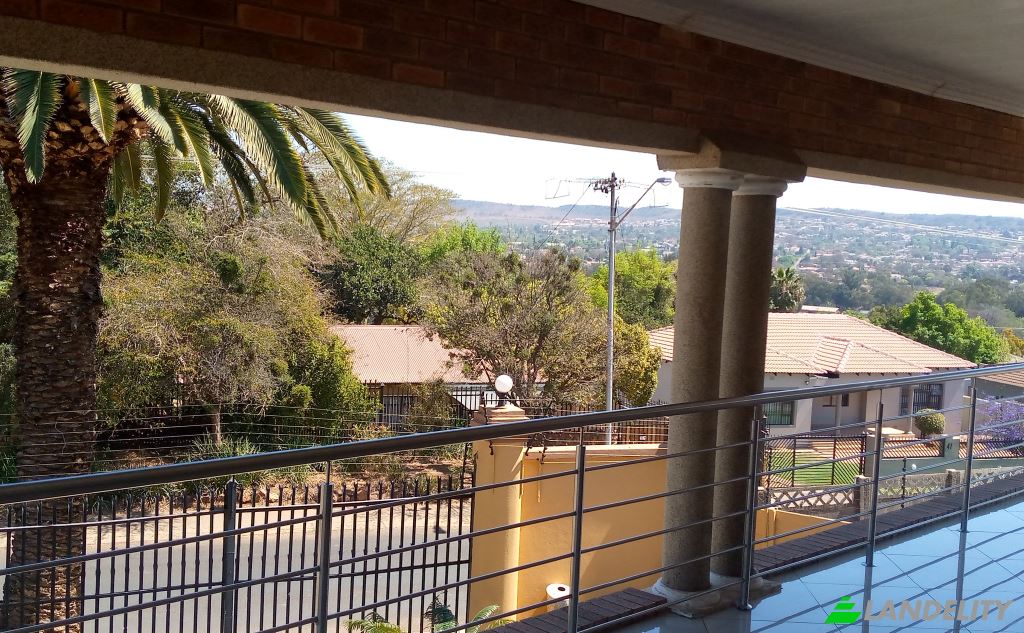 Single Family Home for Sale Marili Ave, Val-De-Grace, Pretoria, City of Tshwane Metropolitan Municipality, Gauteng, South Africa. Photo 17