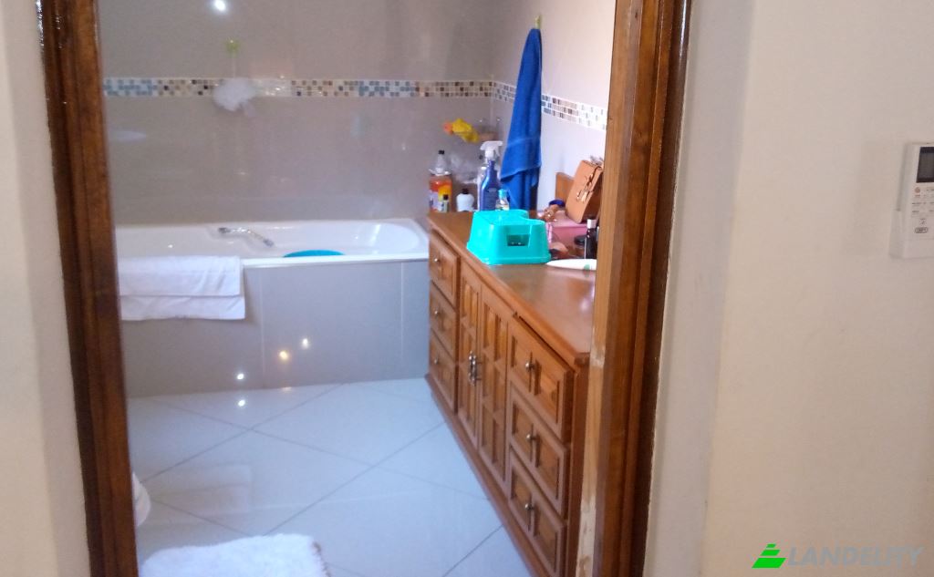 Single Family Home for Sale Marili Ave, Val-De-Grace, Pretoria, City of Tshwane Metropolitan Municipality, Gauteng, South Africa. Photo 25