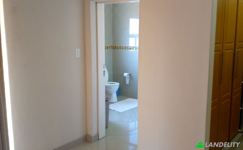 Single Family Home for Sale Marili Ave, Val-De-Grace, Pretoria, City of Tshwane Metropolitan Municipality, Gauteng, South Africa. Photo 9