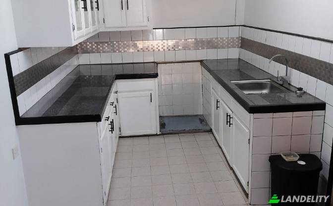 Single Family Home for Sale Western Main Rd. Photo#5 Single Family Home for Sale Western Main Rd. Photo#5