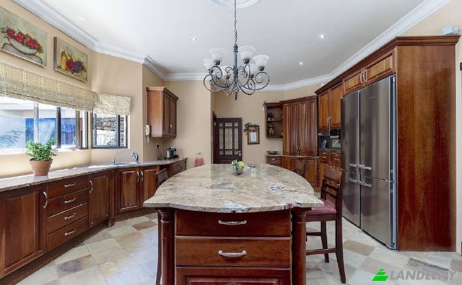 Single Family Home for Sale Mart Pl. Photo#9