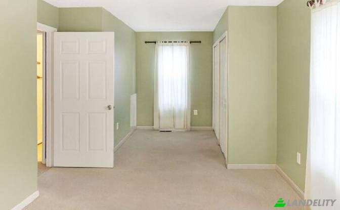 Single Family Home for Rent Mockingbird Cir. Photo#2