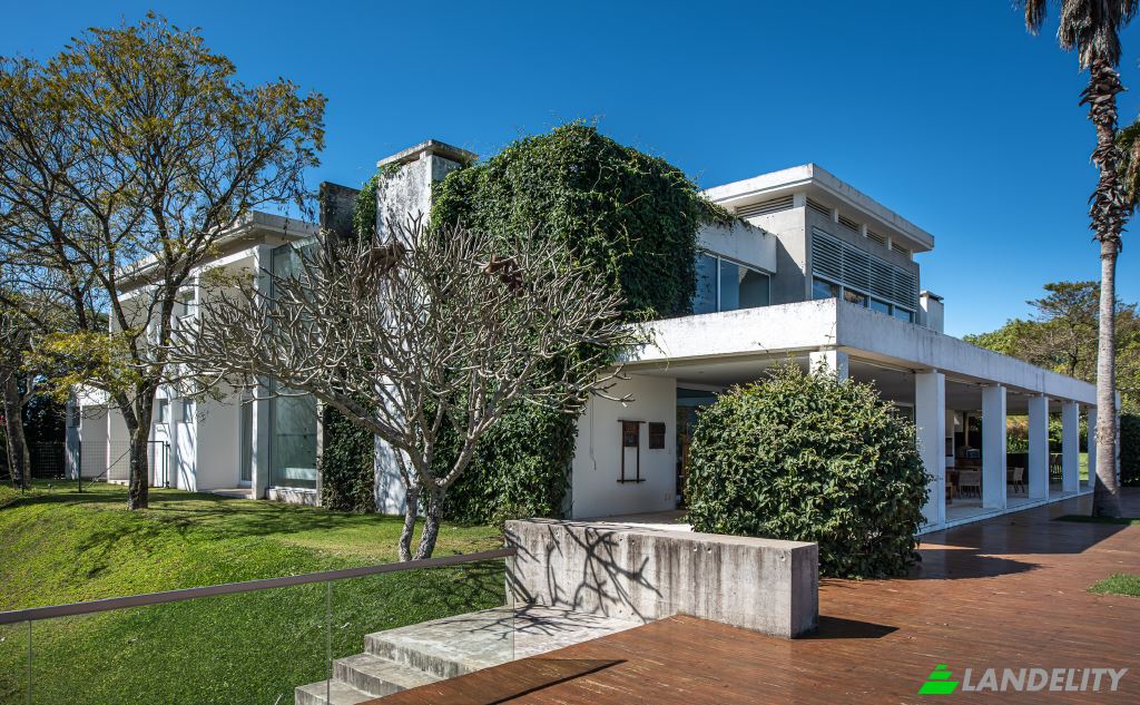 Single Family Home for Sale Alameda das Figueiras, Baronesa, Braganca Paulista, State of Sao Paulo, Brazil, 12918. Photo 3