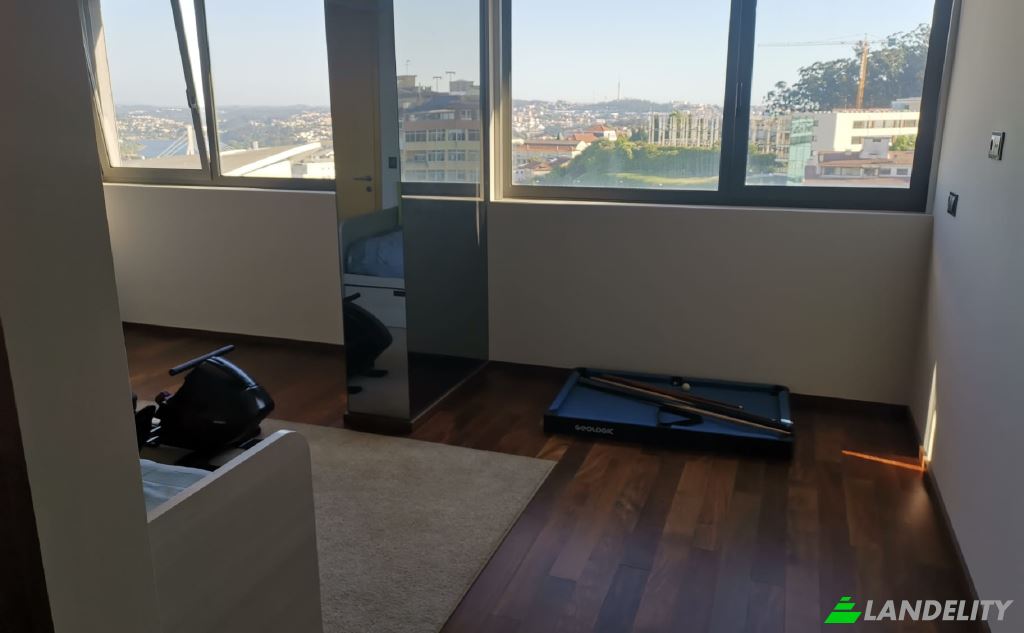 Apartment for Sale Inacio Alberto de Sousa, Porto, Porto District, Portugal. Photo 10