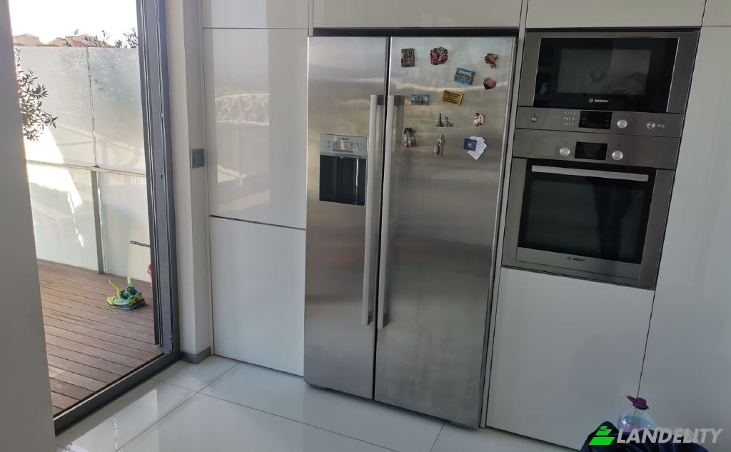 Apartment for Sale Inacio Alberto de Sousa, Porto, Porto District, Portugal. Photo 3