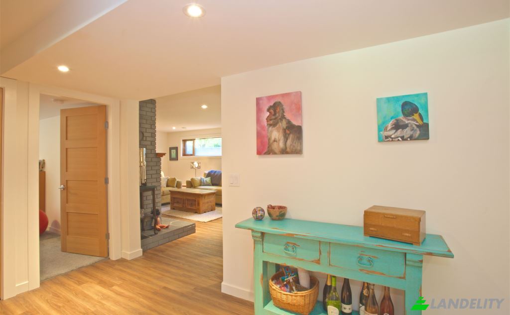 Single Family Home for Sale Hall Rd, Kelowna, Central Okanagan, British Columbia, Canada. Photo 18