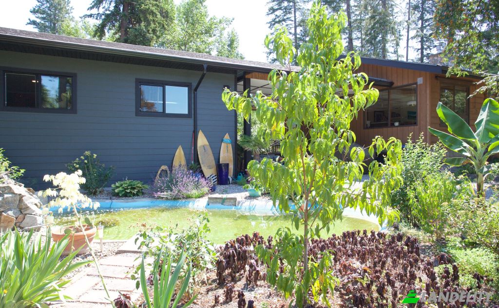 Single Family Home for Sale Hall Rd, Kelowna, Central Okanagan, British Columbia, Canada. Photo 2