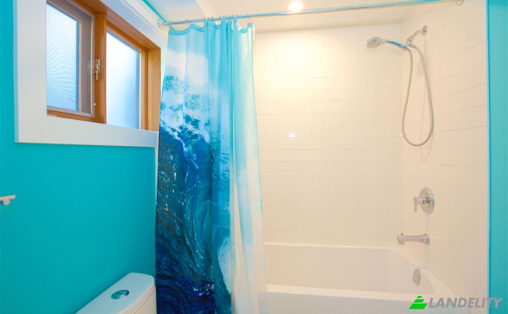 Single Family Home for Sale Hall Rd, Kelowna, Central Okanagan, British Columbia, Canada. Photo 21