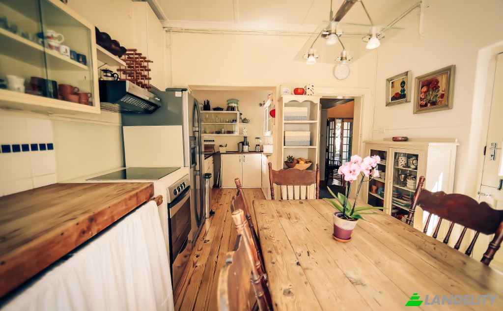 Single Family Home for Sale Langerman Ave, Milnerton, Cape Town, City of Cape Town Metropolitan Municipality, Western Cape, South Africa. Photo 4