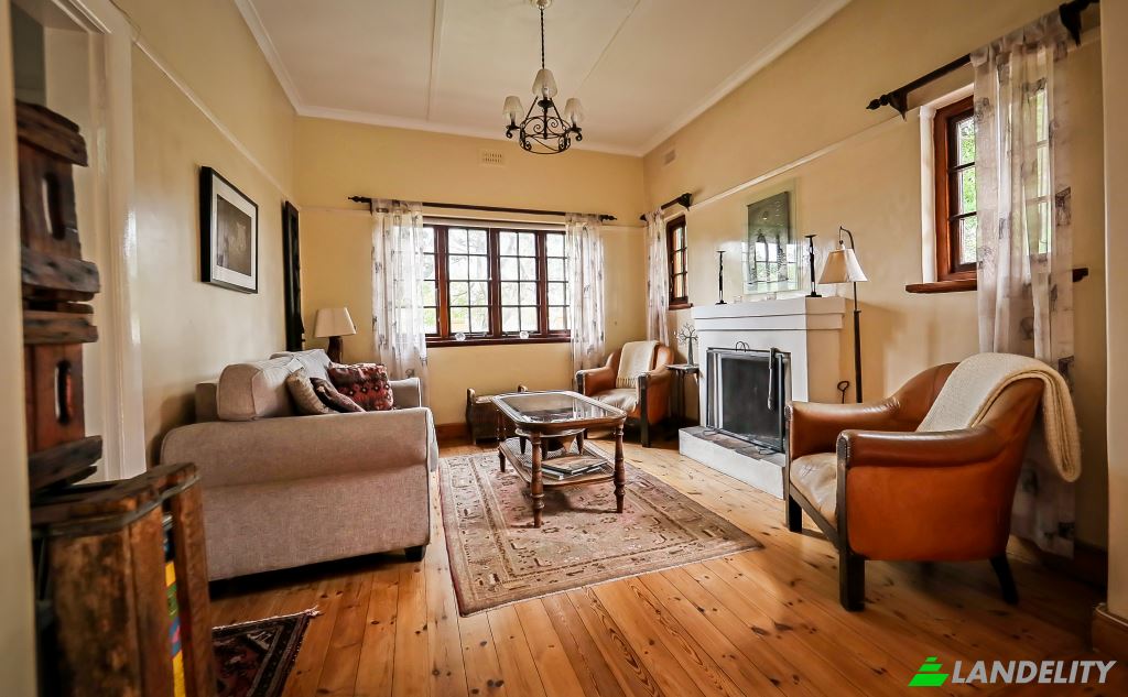 Single Family Home for Sale Langerman Ave, Milnerton, Cape Town, City of Cape Town Metropolitan Municipality, Western Cape, South Africa. Photo 5