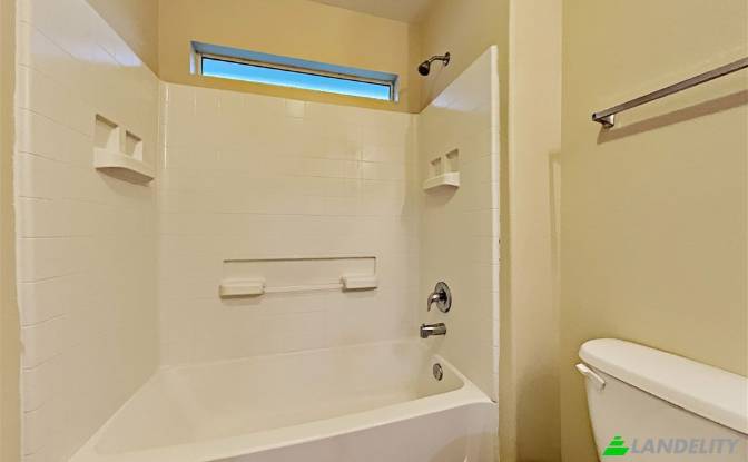 Single Family Home for Rent Lakeview Trail. Photo#5