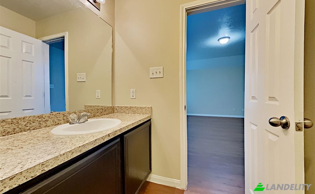 Single Family Home for Rent Lakeview Trail, McQueeney, Guadalupe County, Texas, United States, TX 78123, USA. Photo 6