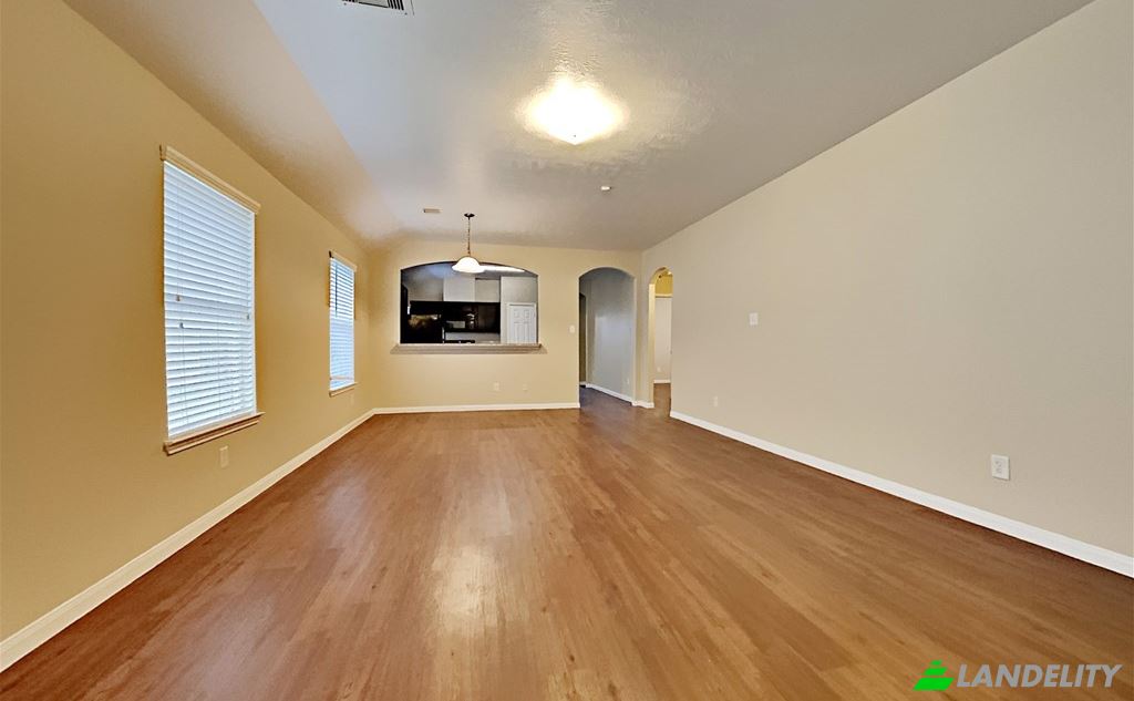 Single Family Home for Rent Lakeview Trail, McQueeney, Guadalupe County, Texas, United States, TX 78123, USA. Photo 8