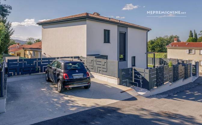 Villa zu verkaufen - Prade, Slovenia