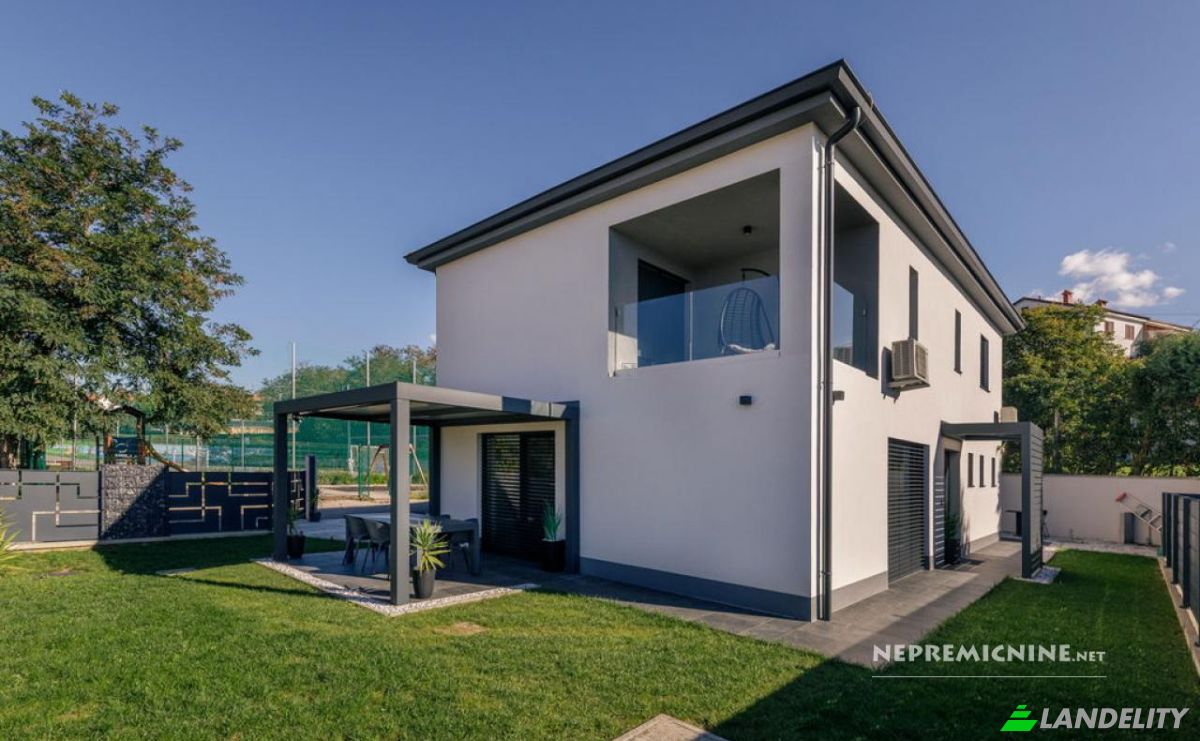 Villa for Sale Cesta Ivana Starca 4i, 6000 Koper, Prade, Koper, Slovenia. Photo 5