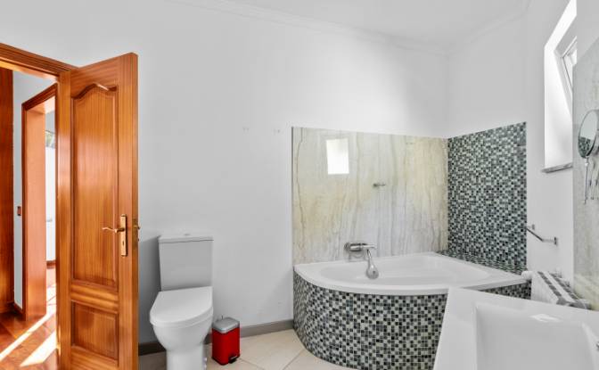 Villa en venta Caminho da Achadinha 56. Foto#15