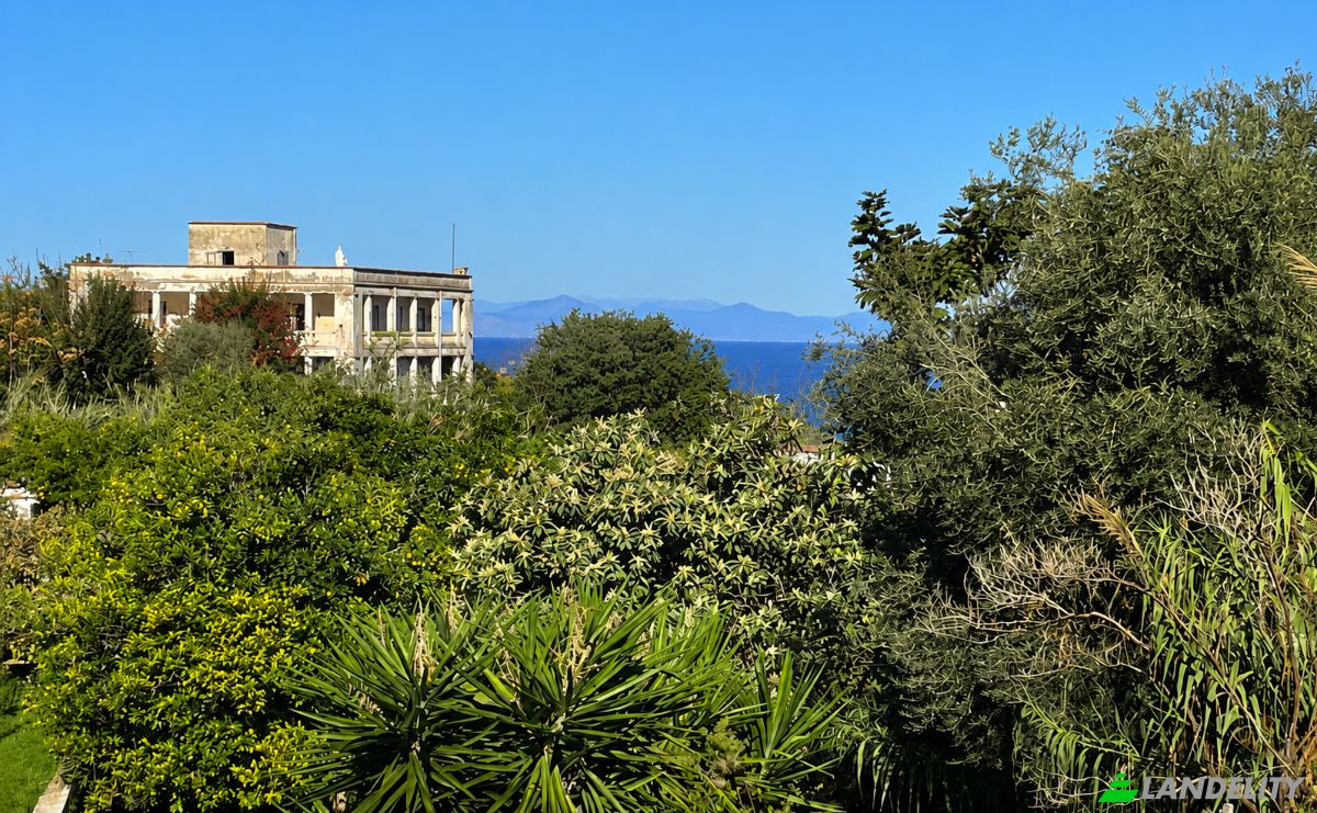 Apartment for Sale Via Giuseppe Garibaldi, 80074 Casamicciola Terme NA, Casamicciola Terme, Metropolitan City of Naples, Campania, Italy. Photo 2