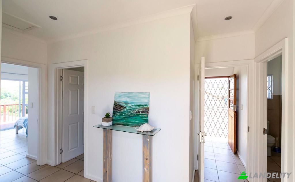 Single Family Home for Sale Zaminyama Dr, East London, Buffalo City Metropolitan Municipality, Eastern Cape, South Africa. Photo 18