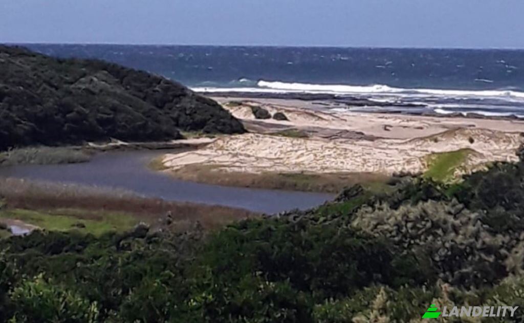 Single Family Home for Sale Zaminyama Dr, East London, Buffalo City Metropolitan Municipality, Eastern Cape, South Africa. Photo 1