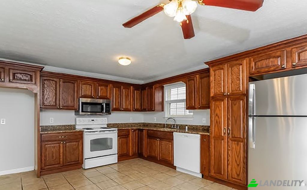 Single Family Home for Rent Dumesnil St, Louisville, Jefferson County, Kentucky, United States, KY 40211, USA. Photo 7