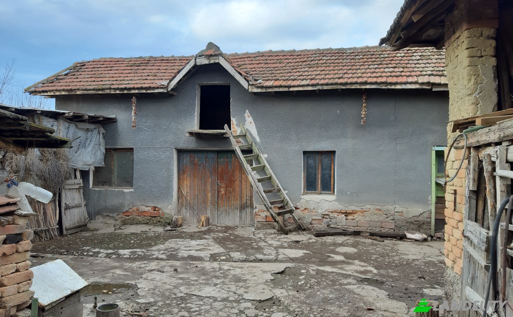 Single Family Home for Sale Brest, Gulyantzi, Pleven Province, Bulgaria. Photo 13