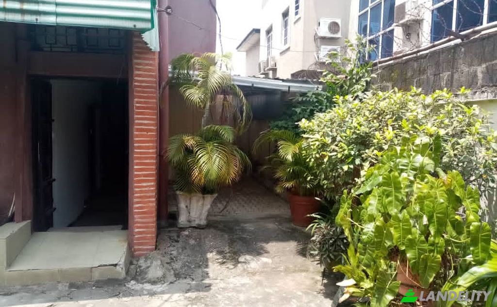 Single Family Home for Sale Private Access Rd, Ikoyi 106104, Lagos, Eti Osa, Nigeria. Photo 2