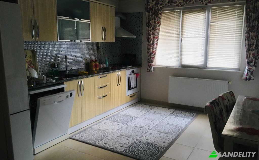 Apartment for Sale konakonu sahil km Hurriyet Mahallesi, Merkez, Arakli, Trabzon, Turkiye, 61700 Arakli Trabzon. Photo 2