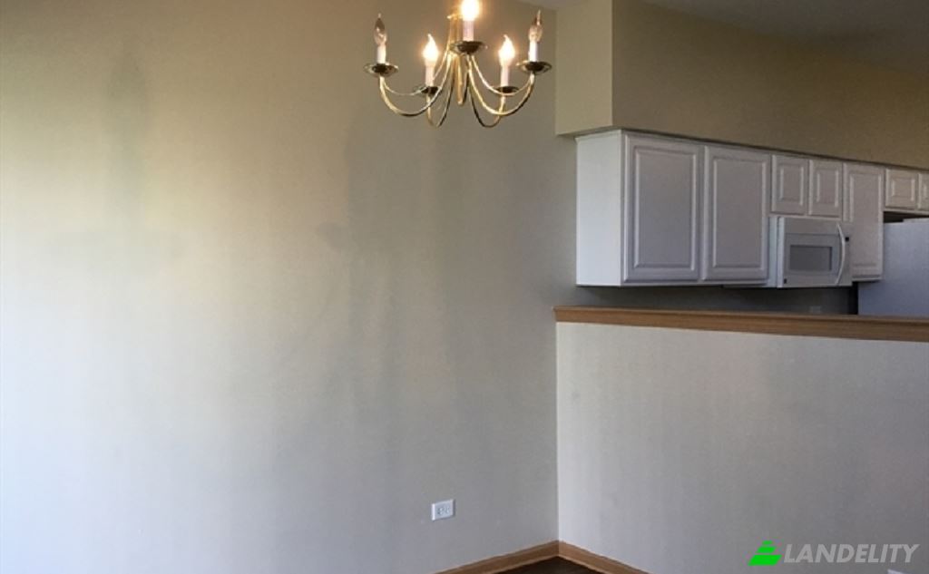 Single Family Home for Rent 21557 Eich Dr, Crest Hill, Will County, Illinois, United States, IL 60403, USA. Photo 9