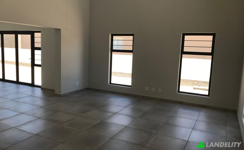 Single Family Home for Sale Topaz St, Hentiesbaai, Erongo Region, Namibia. Photo 15