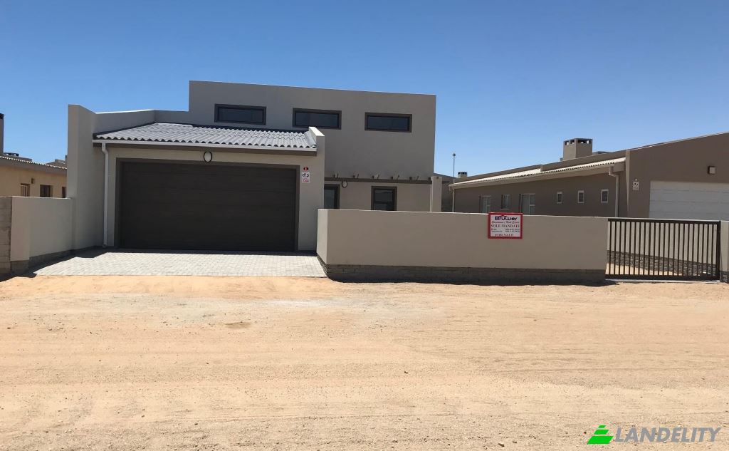 Single Family Home for Sale Topaz St, Hentiesbaai, Erongo Region, Namibia. Photo 1