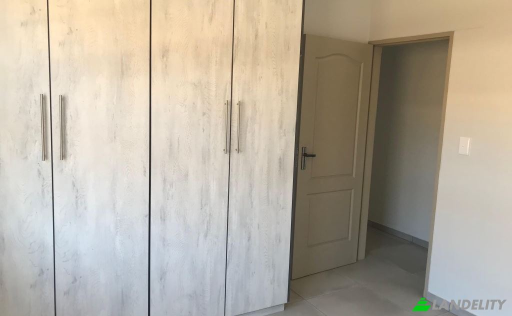 Single Family Home for Sale Topaz St, Hentiesbaai, Erongo Region, Namibia. Photo 6