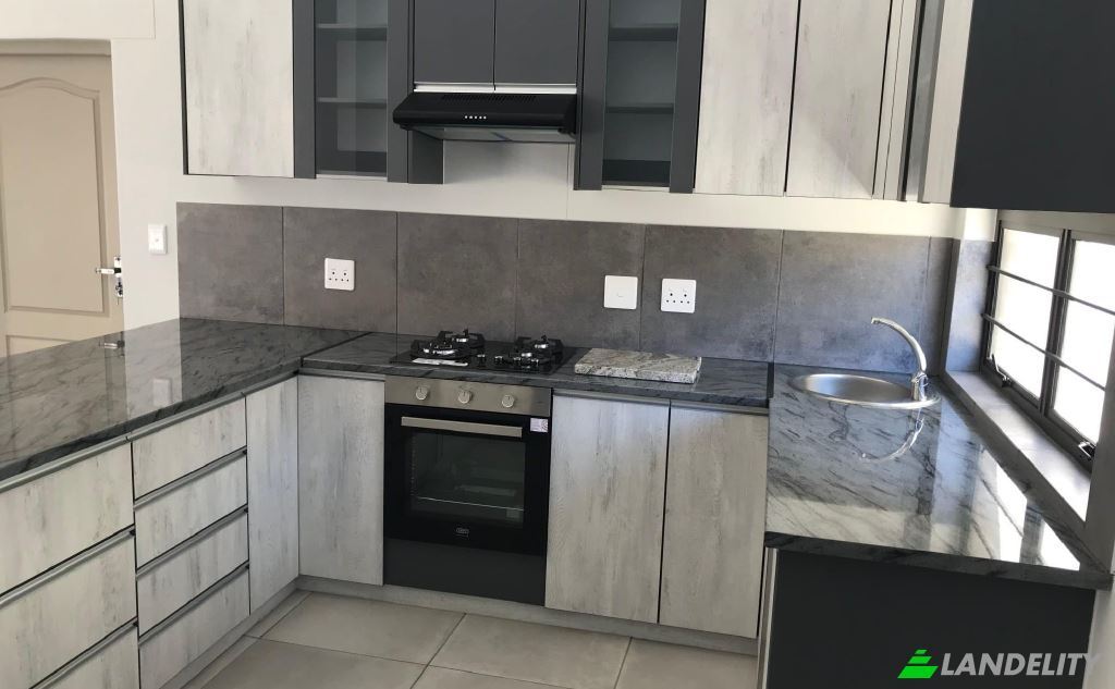 Single Family Home for Sale Topaz St, Hentiesbaai, Erongo Region, Namibia. Photo 8