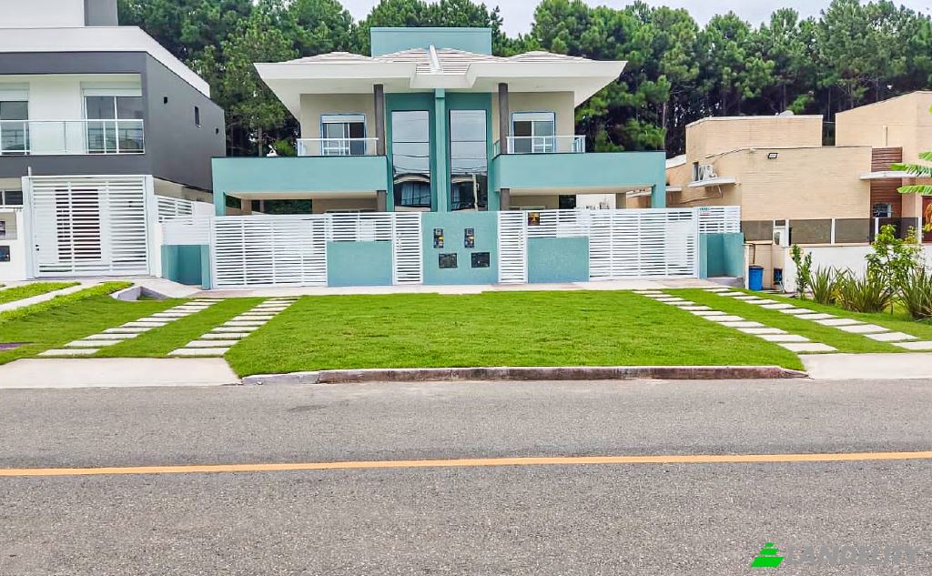 Single Family Home for Sale Servidao Ozima Joana da Cunha, Ingleses do Rio Vermelho, Florianopolis, State of Santa Catarina, Brazil, 88058. Photo 2