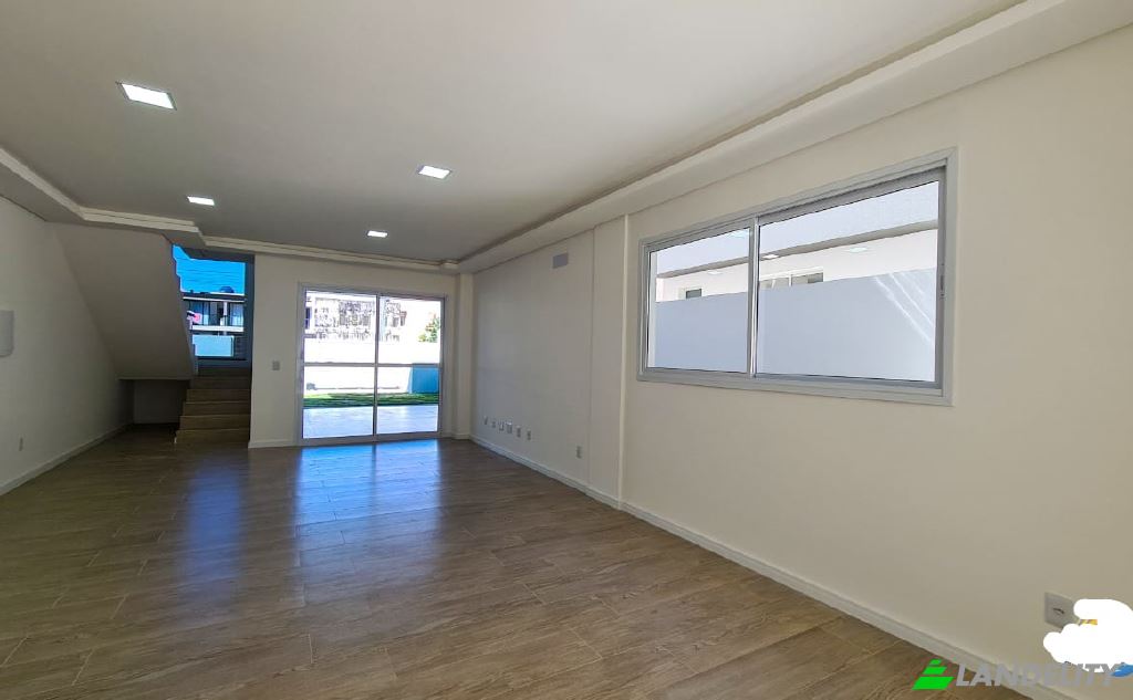 Single Family Home for Sale Servidao Ozima Joana da Cunha, Ingleses do Rio Vermelho, Florianopolis, State of Santa Catarina, Brazil, 88058. Photo 5