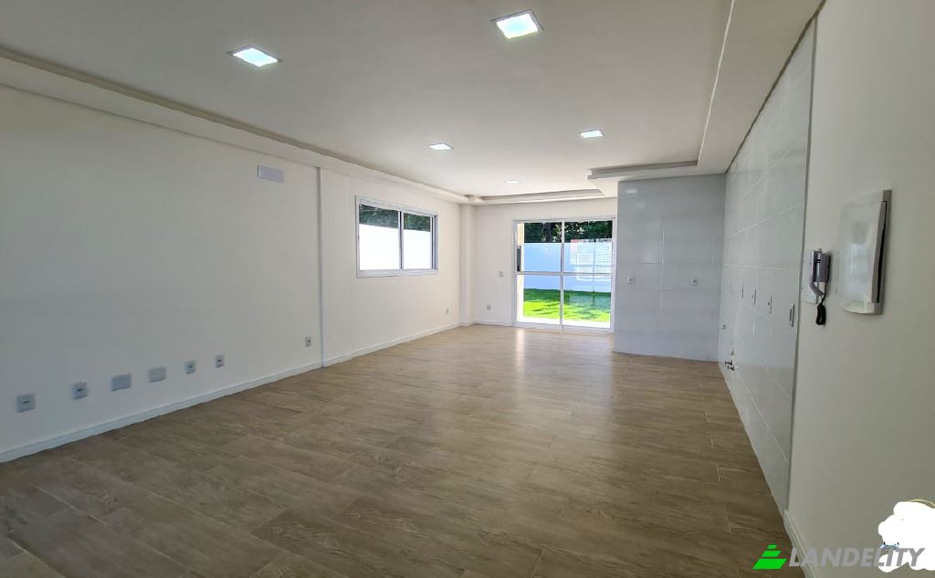 Single Family Home for Sale Servidao Ozima Joana da Cunha, Ingleses do Rio Vermelho, Florianopolis, State of Santa Catarina, Brazil, 88058. Photo 8