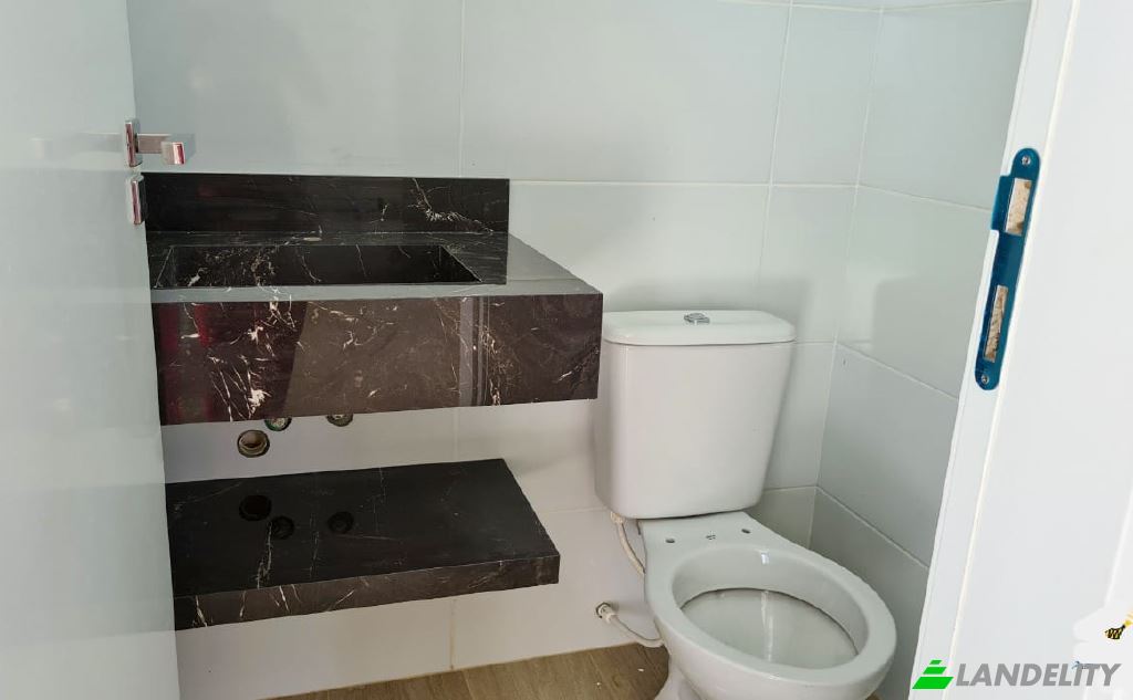 Single Family Home for Sale Servidao Ozima Joana da Cunha, Ingleses do Rio Vermelho, Florianopolis, State of Santa Catarina, Brazil, 88058. Photo 13