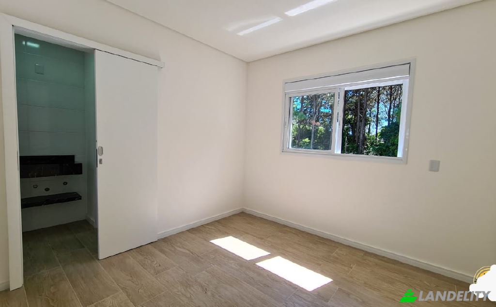 Single Family Home for Sale Servidao Ozima Joana da Cunha, Ingleses do Rio Vermelho, Florianopolis, State of Santa Catarina, Brazil, 88058. Photo 14