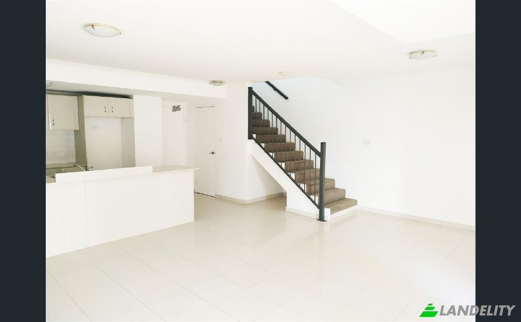 Квартира продаж Woodhouse Dr, Ambarvale NSW, Ambarvale, City of Campbelltown, New South Wales, Australia. Фото 4