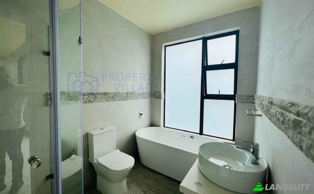 Single Family Home for Sale Syringa Ln, Bedfordview, Germiston, Ekurhuleni Metropolitan Municipality, Gauteng, South Africa. Photo 11