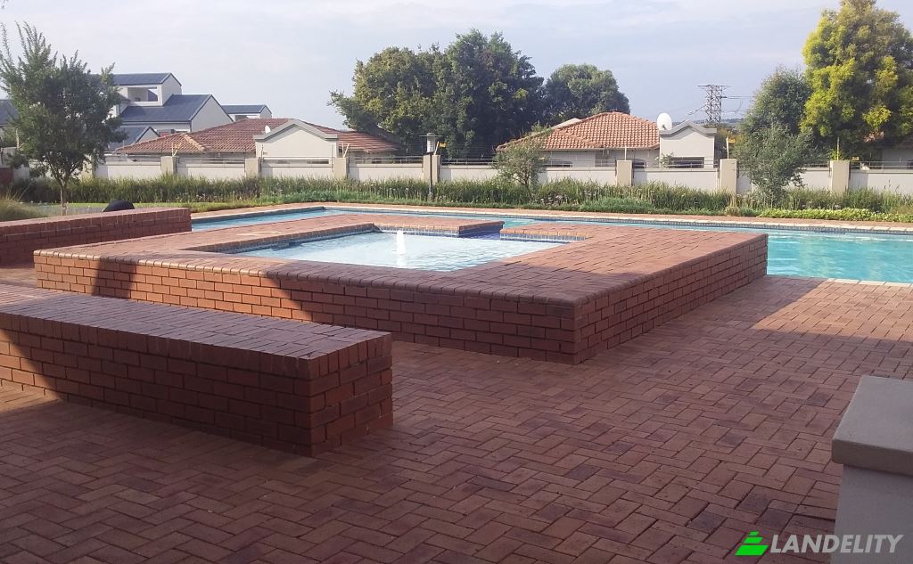 Apartment for Sale Greenwich Village, Rietfontein Ir, Sandton, City of Johannesburg Metropolitan Municipality, Gauteng, South Africa. Photo 15