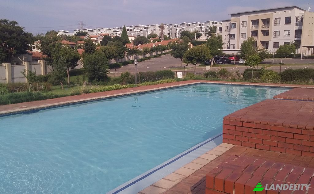 Apartment for Sale Greenwich Village, Rietfontein Ir, Sandton, City of Johannesburg Metropolitan Municipality, Gauteng, South Africa. Photo 16