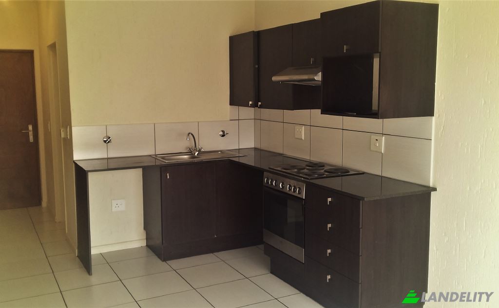 Apartment for Sale Greenwich Village, Rietfontein Ir, Sandton, City of Johannesburg Metropolitan Municipality, Gauteng, South Africa. Photo 5