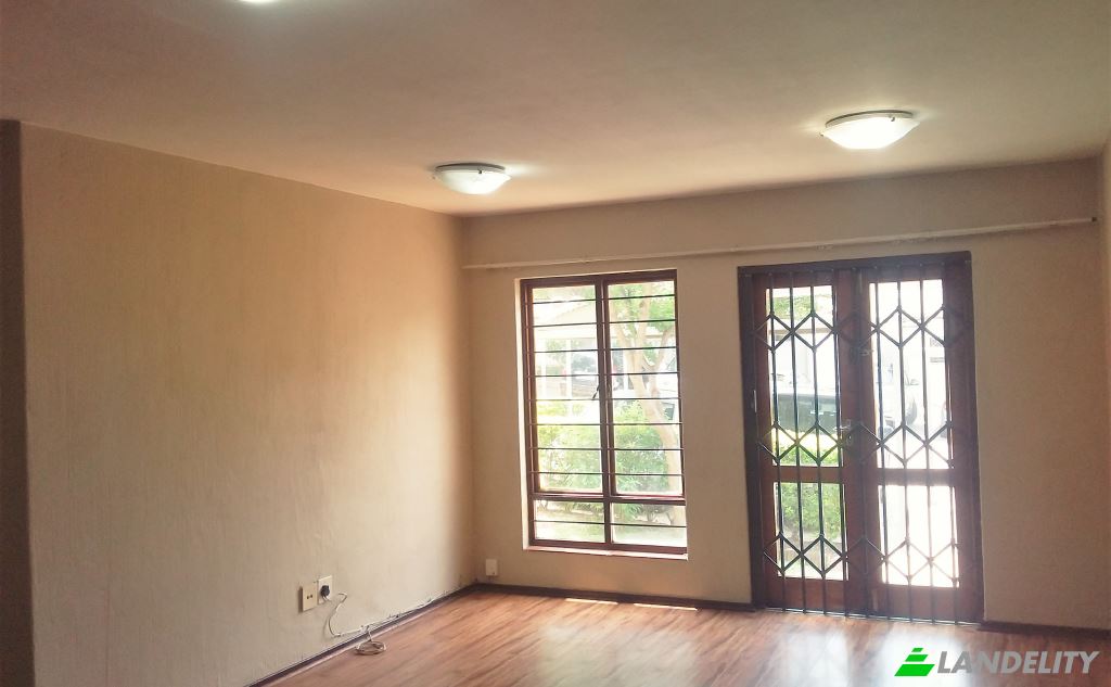 Apartment for Sale Mount Fletcher St, Paulshof, Sandton, City of Johannesburg Metropolitan Municipality, Gauteng, South Africa. Photo 7