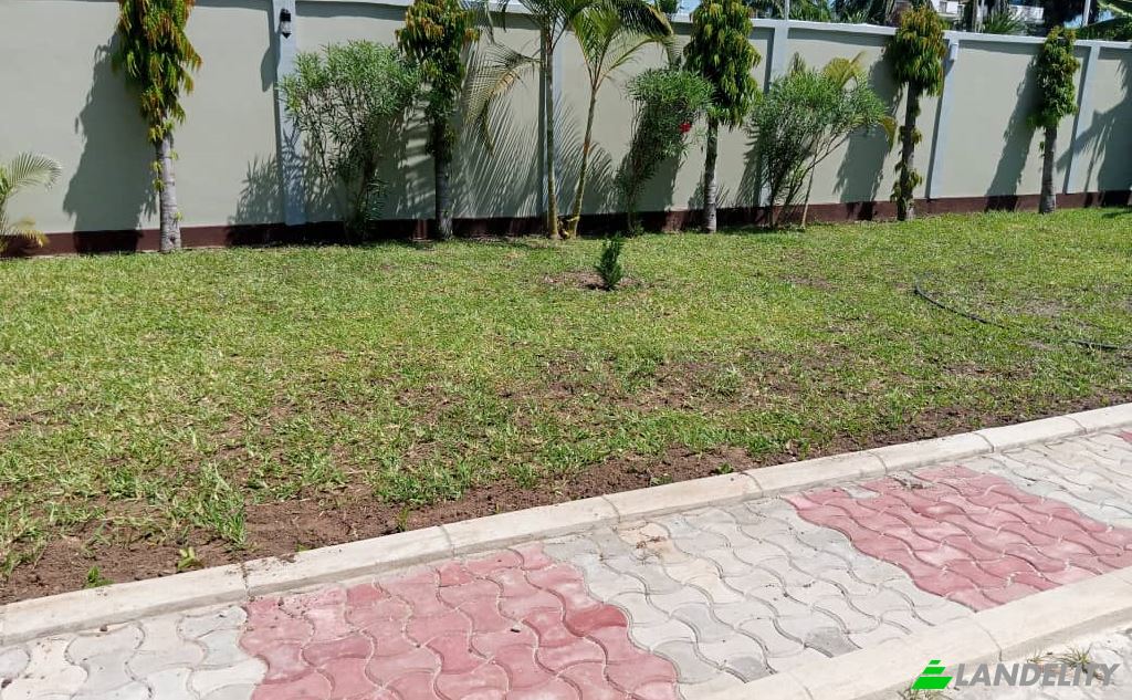 Single Family Home for Rent Dar es Salaam, Kinondoni, Dar es Salam, Tanzania. Photo 3